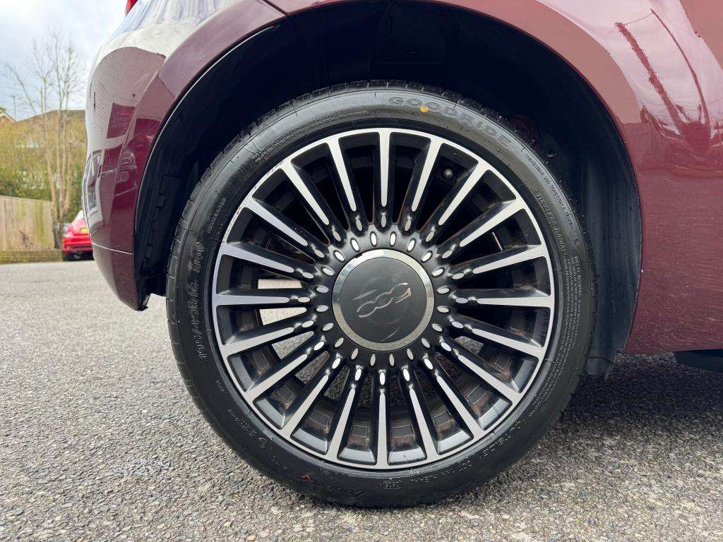 2016 FIAT 500 2016 FIAT 500