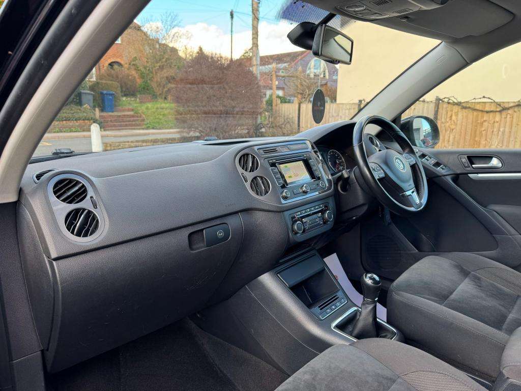 2013 VOLKSWAGEN TIGUAN 2013 VOLKSWAGEN TIGUAN