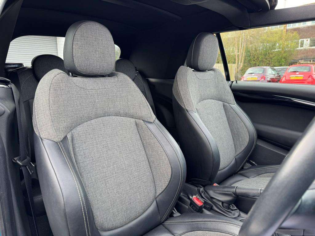 2018 MINI CONVERTIBLE 2018 MINI CONVERTIBLE