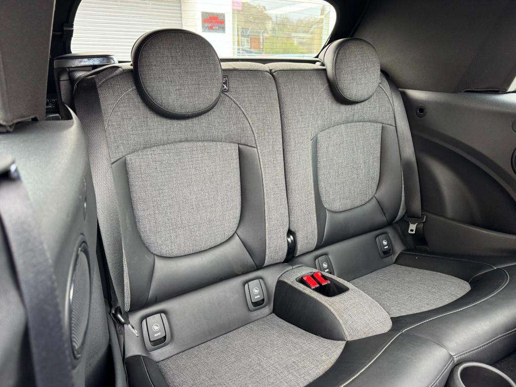 2018 MINI CONVERTIBLE 2018 MINI CONVERTIBLE