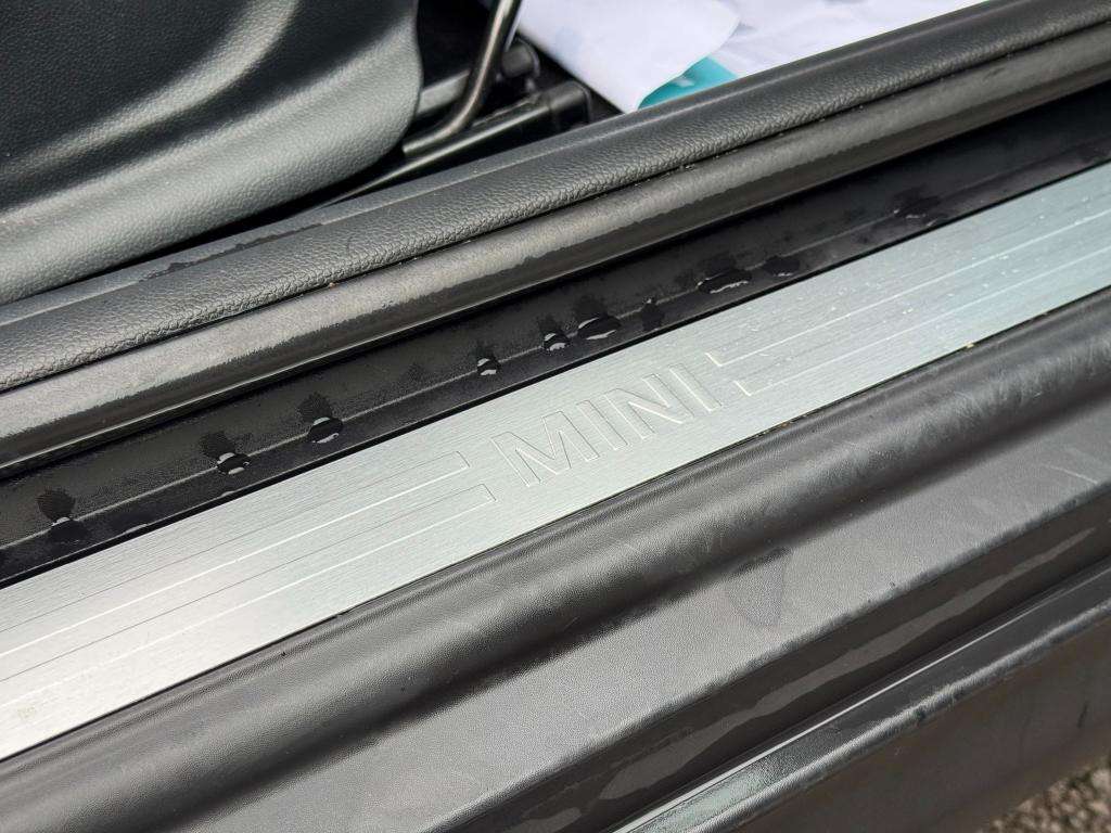 2018 MINI CONVERTIBLE 2018 MINI CONVERTIBLE