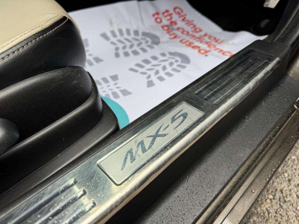 2015 MAZDA MX-5 2015 MAZDA MX-5