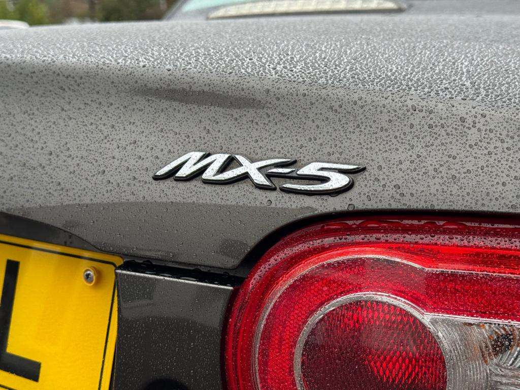 2015 MAZDA MX-5 2015 MAZDA MX-5