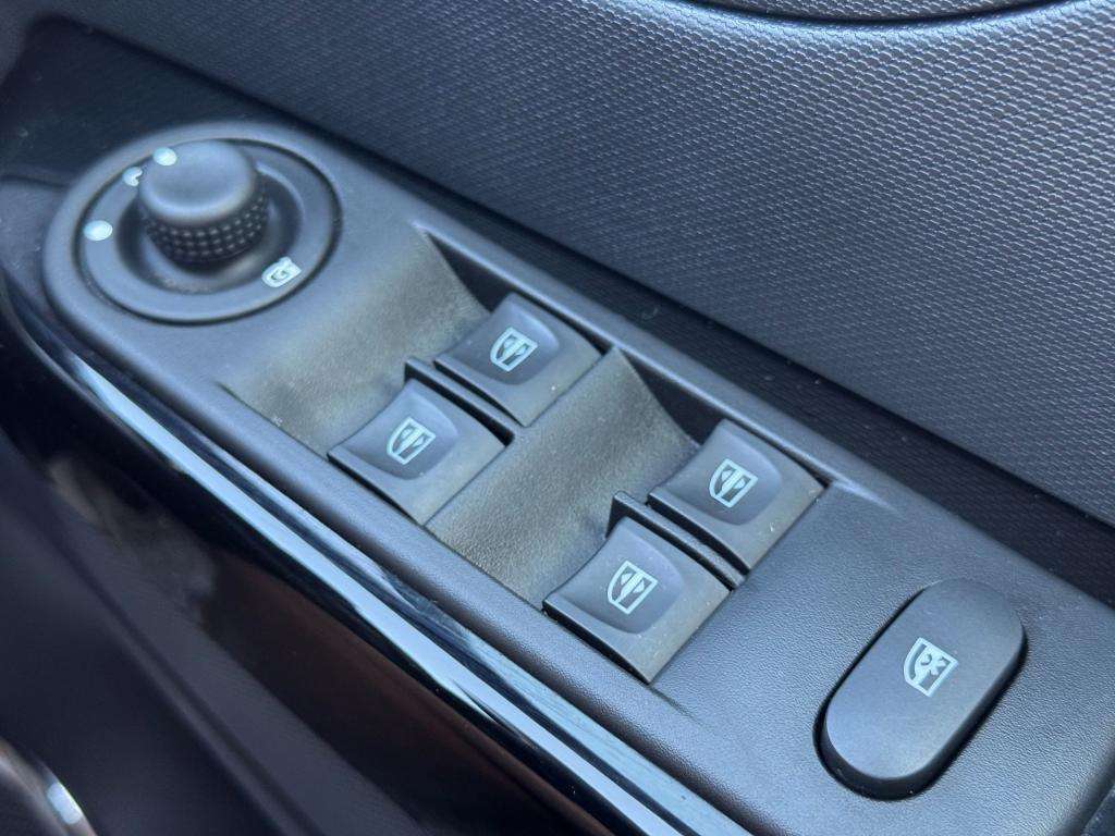 2016 RENAULT CAPTUR 2016 RENAULT CAPTUR