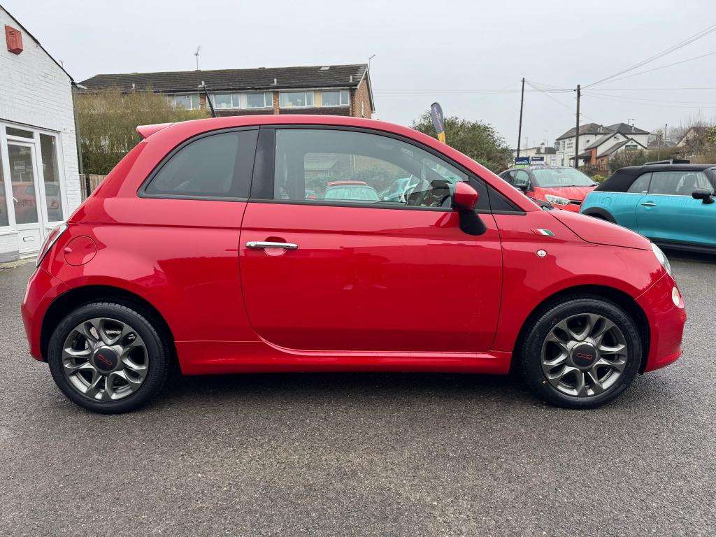 A 2013 FIAT 500 1.2 S Hatchback 3dr Petrol Manual Euro 5 (s/s) (69 A 2013 FIAT 500 1.2 S Hatchback 3dr Petrol Manual Euro 5 (s/s) (69