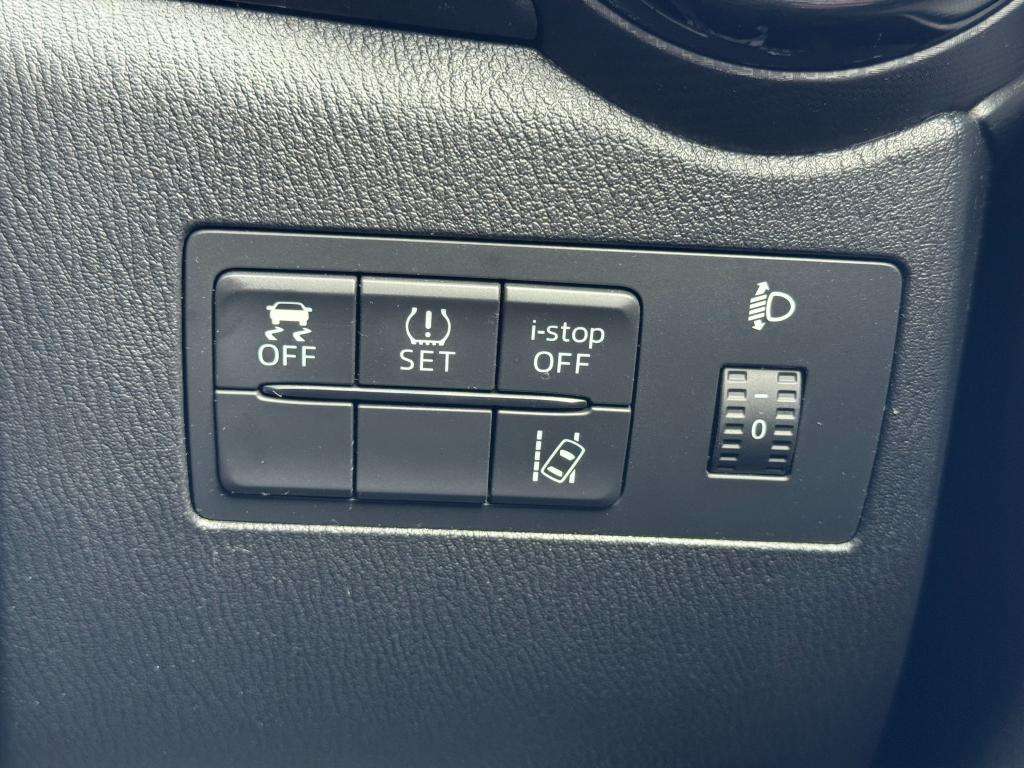 2017 MAZDA MAZDA2 2017 MAZDA MAZDA2