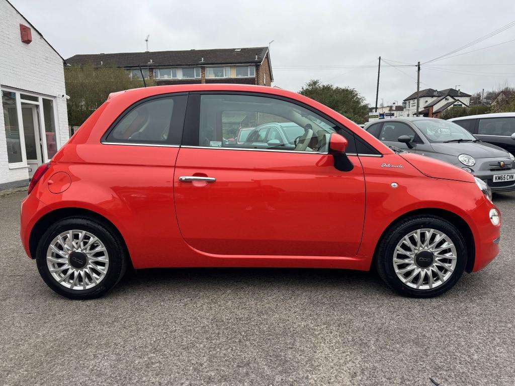 A 2022 FIAT 500 1.0 MHEV Dolcevita Hatchback 3dr Petrol Manual Eur A 2022 FIAT 500 1.0 MHEV Dolcevita Hatchback 3dr Petrol Manual Eur