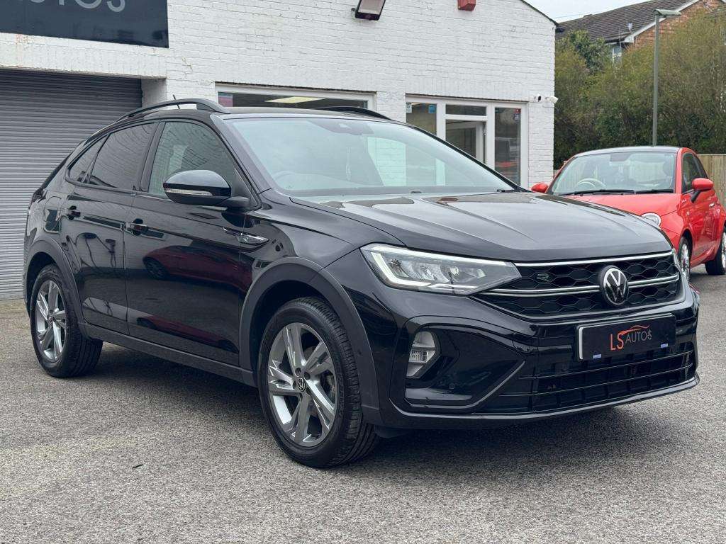 A 2023 VOLKSWAGEN TAIGO 1.0 TSI R-Line SUV 5dr Petrol Manual Euro 6 (s/s) A 2023 VOLKSWAGEN TAIGO 1.0 TSI R-Line SUV 5dr Petrol Manual Euro 6 (s/s)