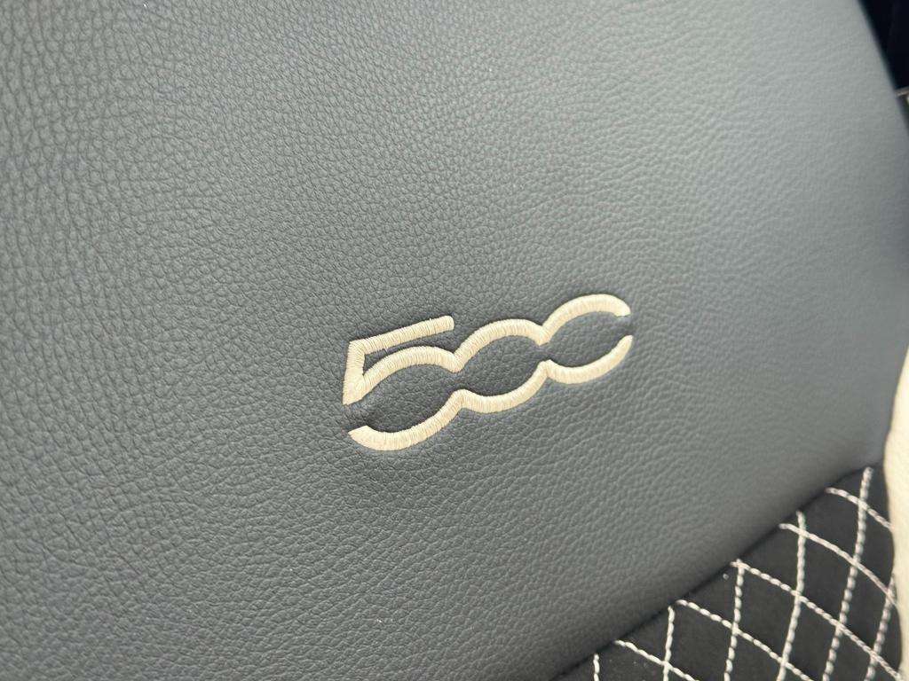 2022 FIAT 500 2022 FIAT 500