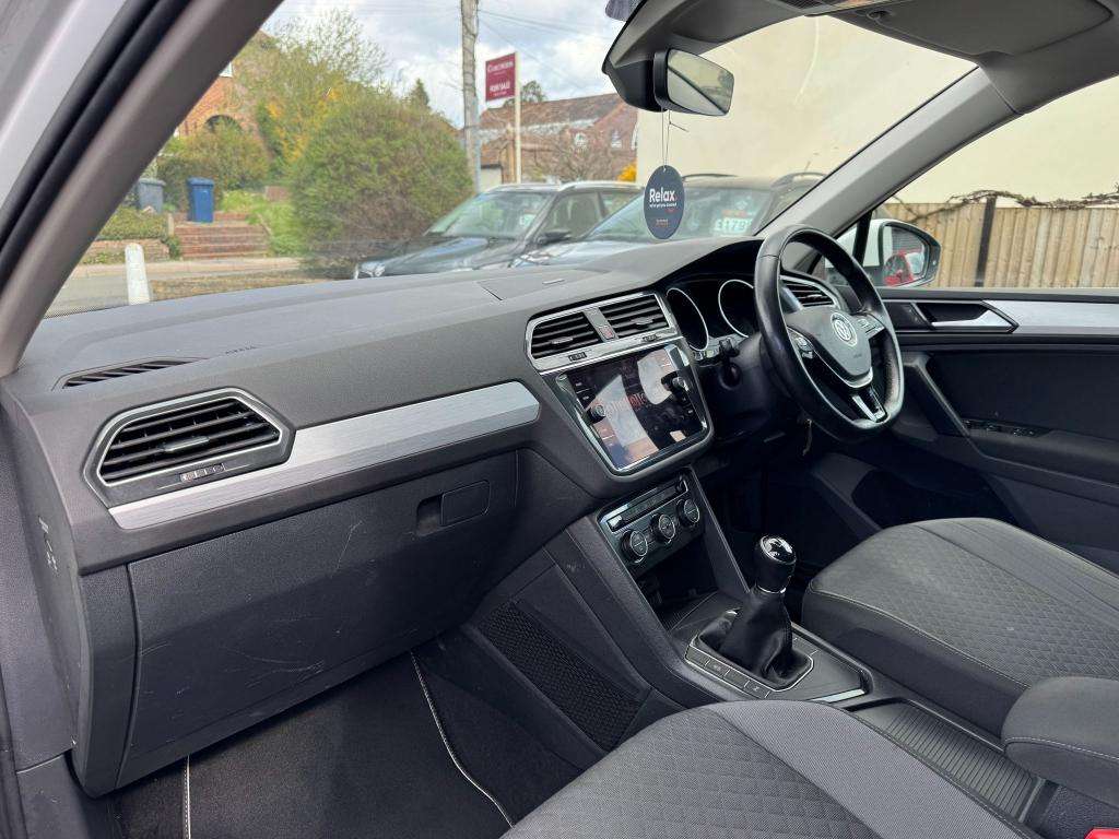 2018 VOLKSWAGEN TIGUAN 2018 VOLKSWAGEN TIGUAN