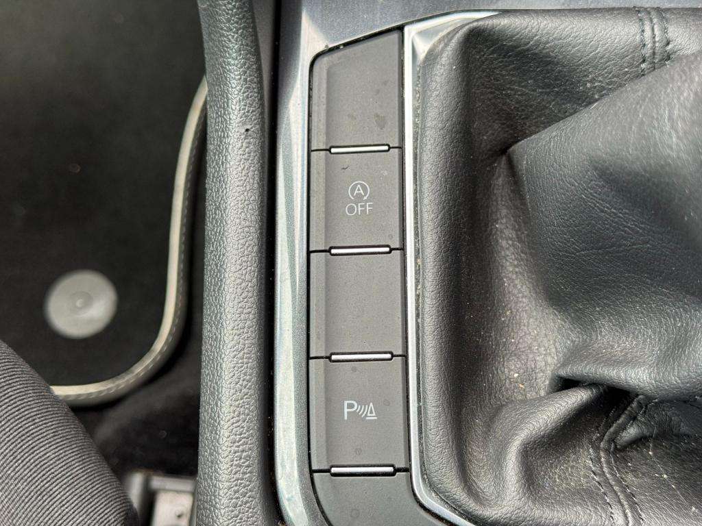 2018 VOLKSWAGEN TIGUAN 2018 VOLKSWAGEN TIGUAN