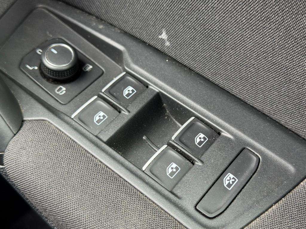 2018 VOLKSWAGEN TIGUAN 2018 VOLKSWAGEN TIGUAN