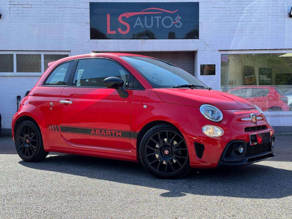A 2018 ABARTH 595 1.4 T-Jet Trofeo Hatchback 3dr Petrol Manual Euro A 2018 ABARTH 595 1.4 T-Jet Trofeo Hatchback 3dr Petrol Manual Euro