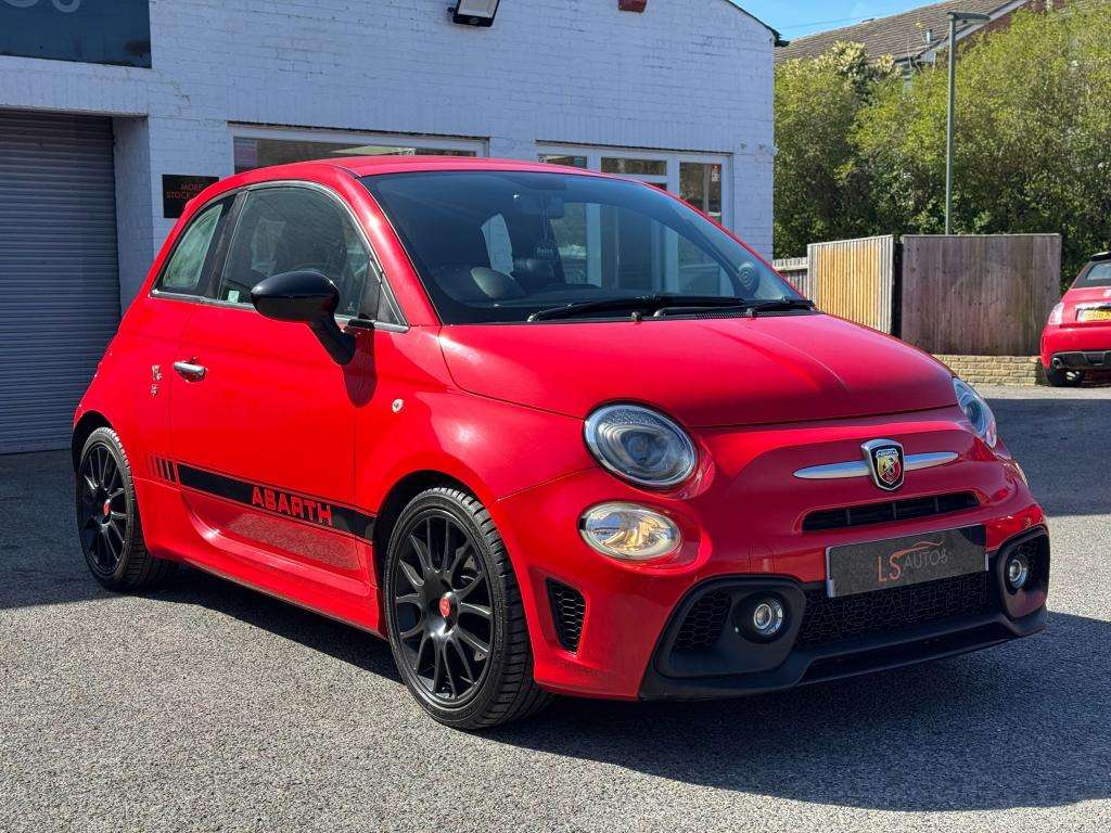 A 2018 ABARTH 595 1.4 T-Jet Trofeo Hatchback 3dr Petrol Manual Euro A 2018 ABARTH 595 1.4 T-Jet Trofeo Hatchback 3dr Petrol Manual Euro