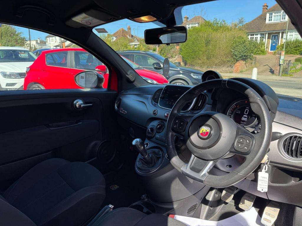 2018 ABARTH 595 2018 ABARTH 595