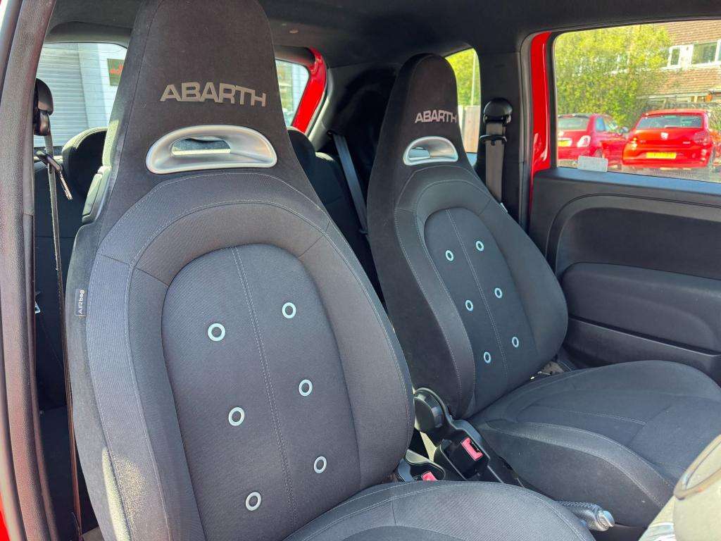 2018 ABARTH 595 2018 ABARTH 595