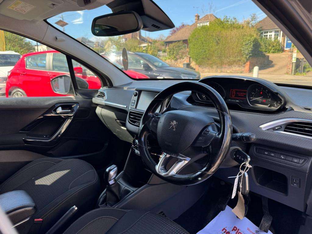 2019 PEUGEOT 208 2019 PEUGEOT 208