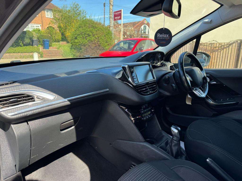 2019 PEUGEOT 208 2019 PEUGEOT 208