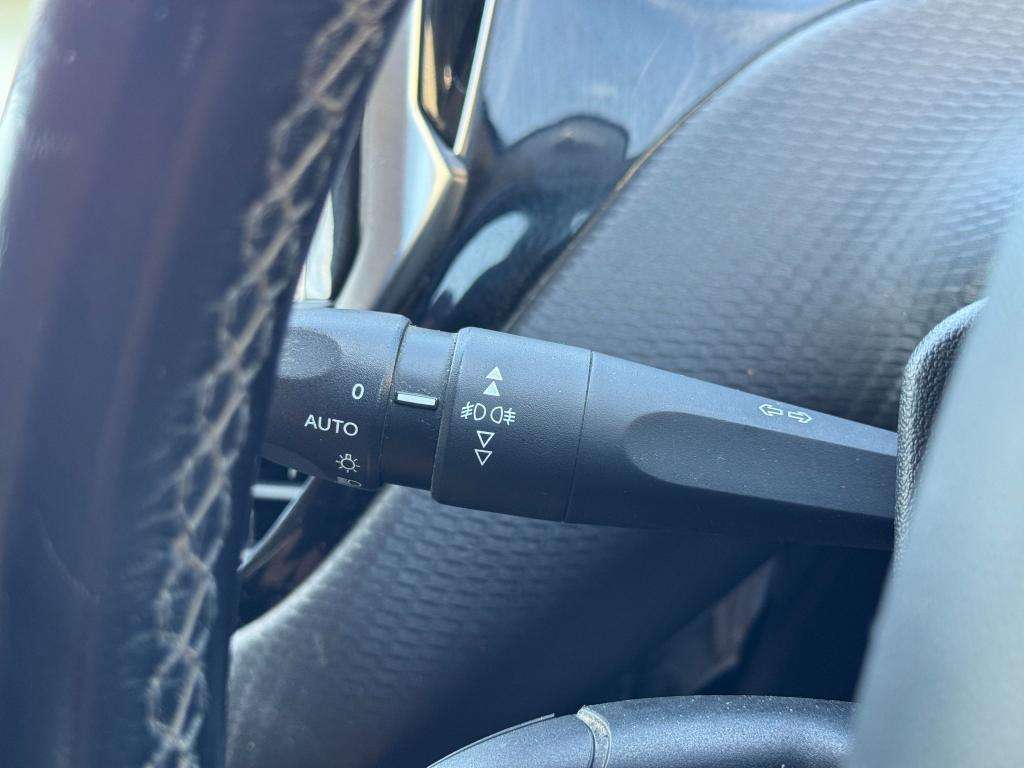 2019 PEUGEOT 208 2019 PEUGEOT 208