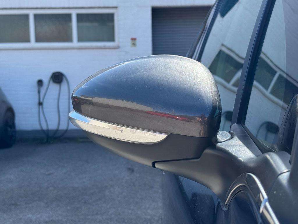 2019 PEUGEOT 208 2019 PEUGEOT 208