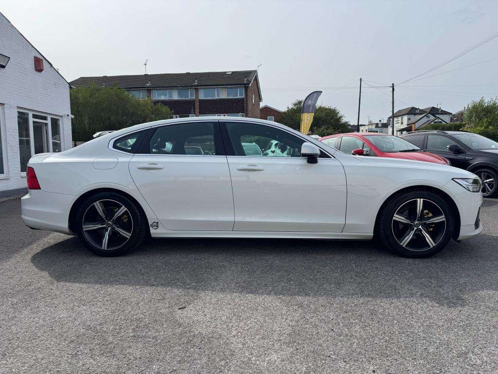 A 2018 VOLVO S90 2.0 D4 R-Design Saloon 4dr Diesel Auto Euro 6 (s/s A 2018 VOLVO S90 2.0 D4 R-Design Saloon 4dr Diesel Auto Euro 6 (s/s