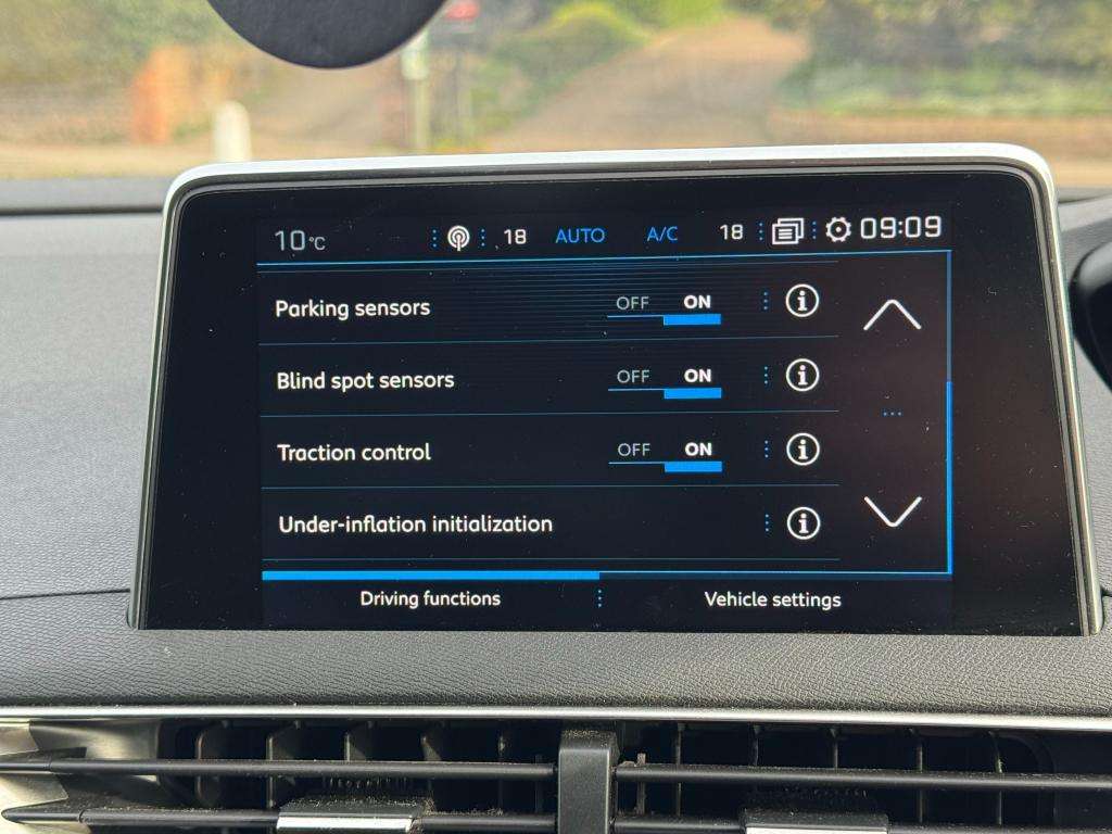 2019 PEUGEOT 3008 2019 PEUGEOT 3008