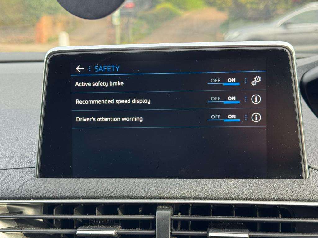 2019 PEUGEOT 3008 2019 PEUGEOT 3008