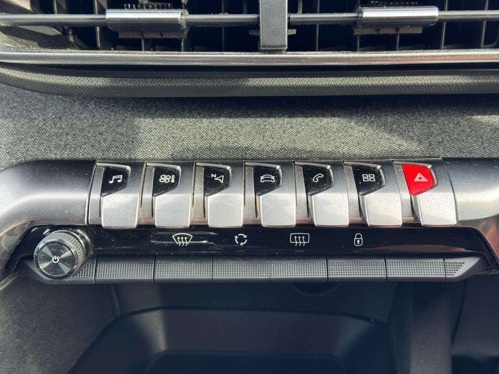 2019 PEUGEOT 3008 2019 PEUGEOT 3008