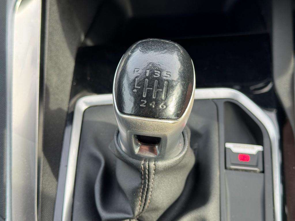 2019 PEUGEOT 3008 2019 PEUGEOT 3008