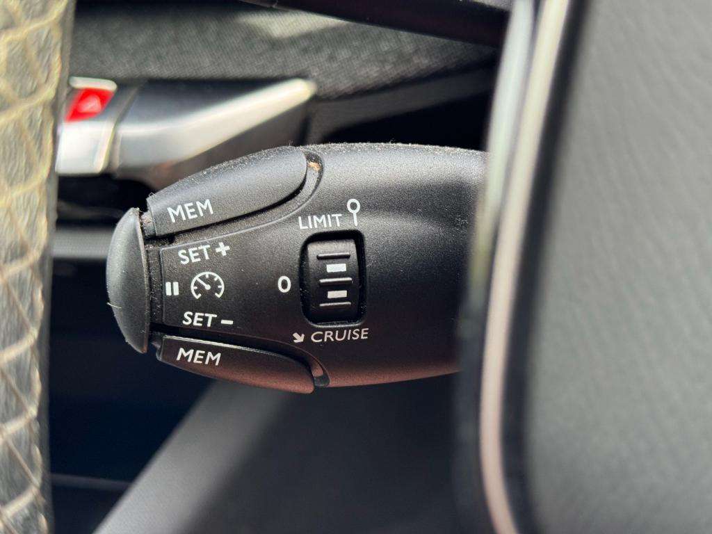 2019 PEUGEOT 3008 2019 PEUGEOT 3008