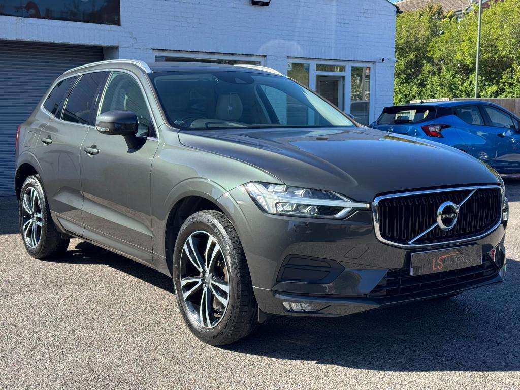 A 2017 VOLVO XC60 2.0 D4 Momentum Pro SUV 5dr Diesel Auto AWD Euro 6 A 2017 VOLVO XC60 2.0 D4 Momentum Pro SUV 5dr Diesel Auto AWD Euro 6