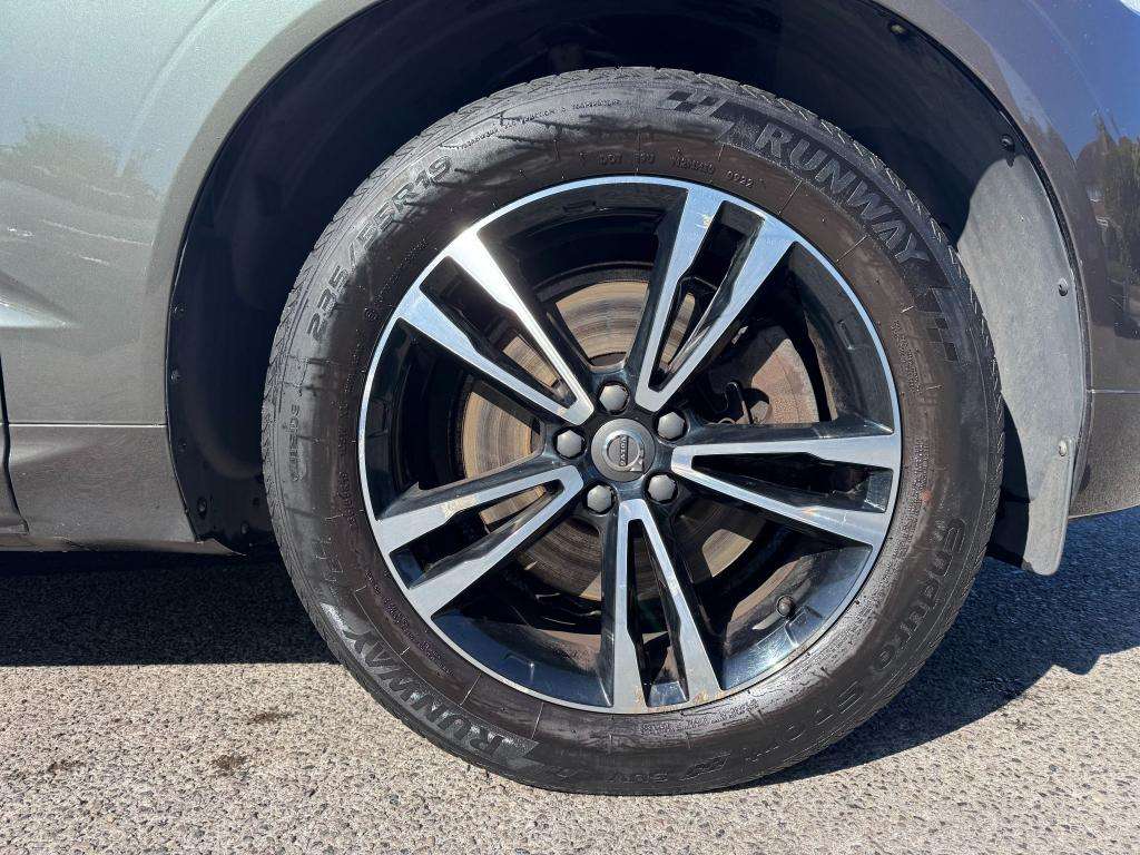 2017 VOLVO XC60 2017 VOLVO XC60