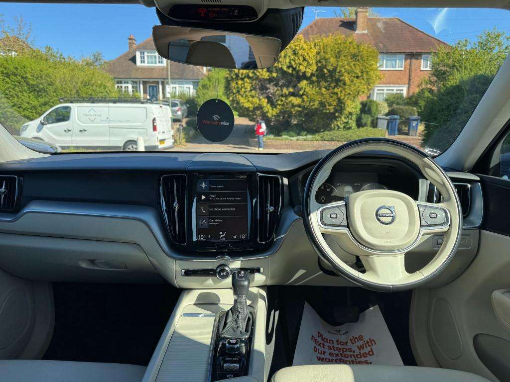 2017 VOLVO XC60 2017 VOLVO XC60
