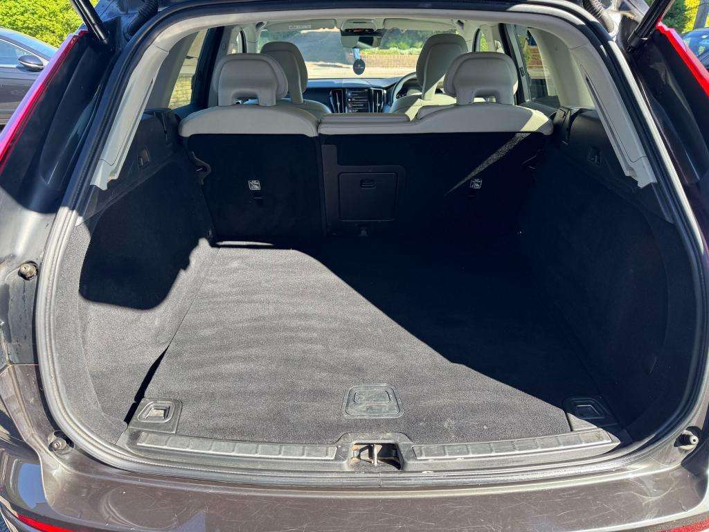 2017 VOLVO XC60 2017 VOLVO XC60