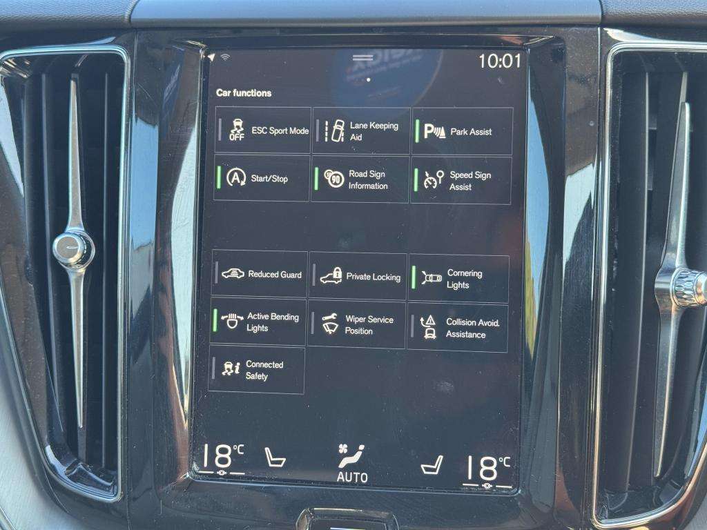2017 VOLVO XC60 2017 VOLVO XC60