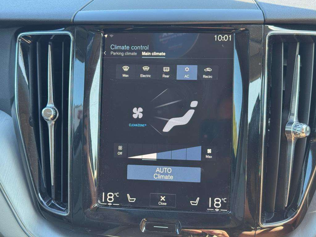 2017 VOLVO XC60 2017 VOLVO XC60