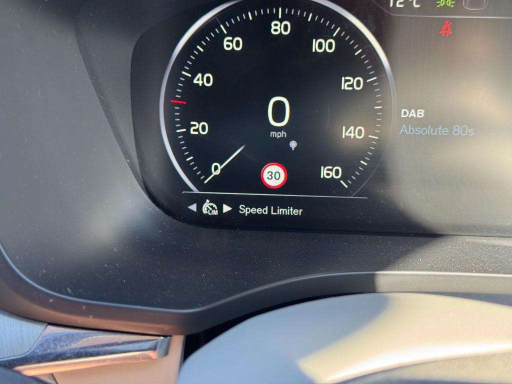 2017 VOLVO XC60 2017 VOLVO XC60