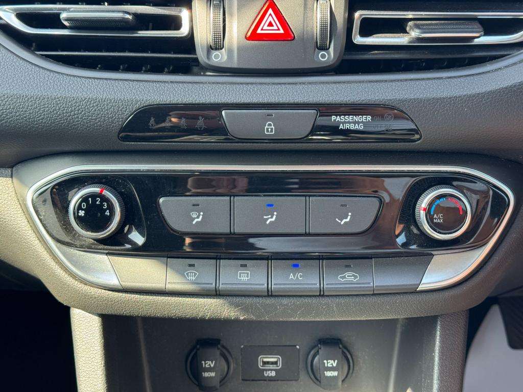 2022 HYUNDAI I30 2022 HYUNDAI I30