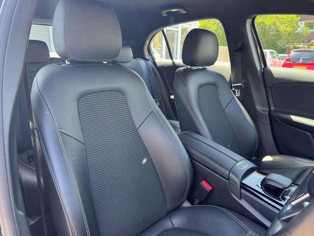 2018 MERCEDES-BENZ A CLASS 2018 MERCEDES-BENZ A CLASS