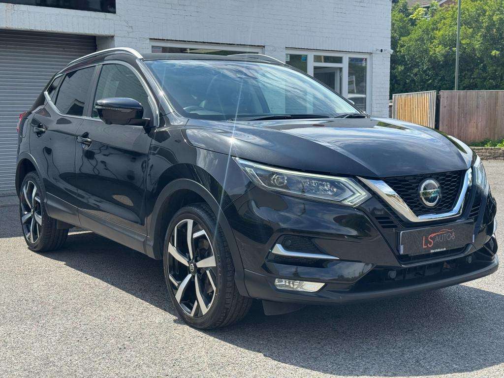 A 2018 NISSAN QASHQAI 1.6 dCi Tekna SUV 5dr Diesel Manual 4WD Euro 6 (s/ A 2018 NISSAN QASHQAI 1.6 dCi Tekna SUV 5dr Diesel Manual 4WD Euro 6 (s/