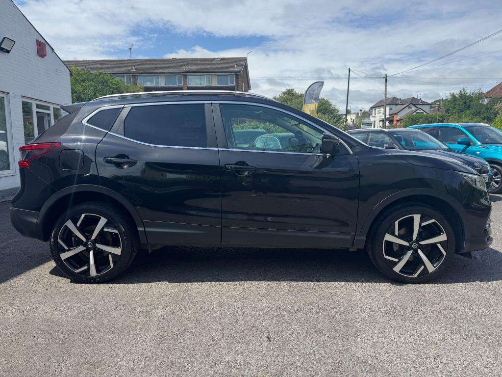 A 2018 NISSAN QASHQAI 1.6 dCi Tekna SUV 5dr Diesel Manual 4WD Euro 6 (s/ A 2018 NISSAN QASHQAI 1.6 dCi Tekna SUV 5dr Diesel Manual 4WD Euro 6 (s/