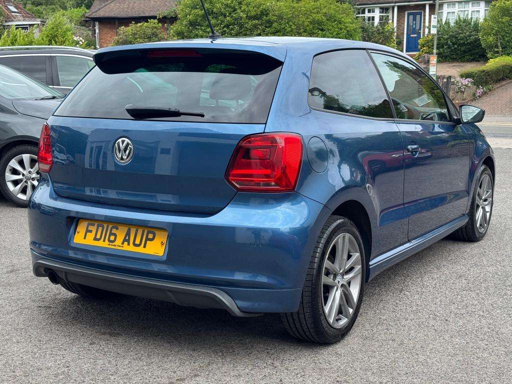 A 2016 VOLKSWAGEN POLO 1.0 TSI BlueMotion Tech R-Line Hatchback 3dr Petro A 2016 VOLKSWAGEN POLO 1.0 TSI BlueMotion Tech R-Line Hatchback 3dr Petro