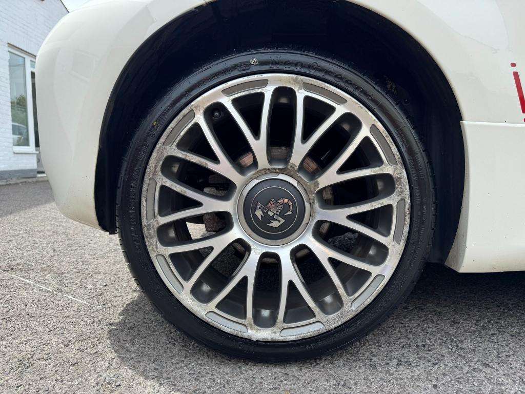 2019 ABARTH 595 2019 ABARTH 595