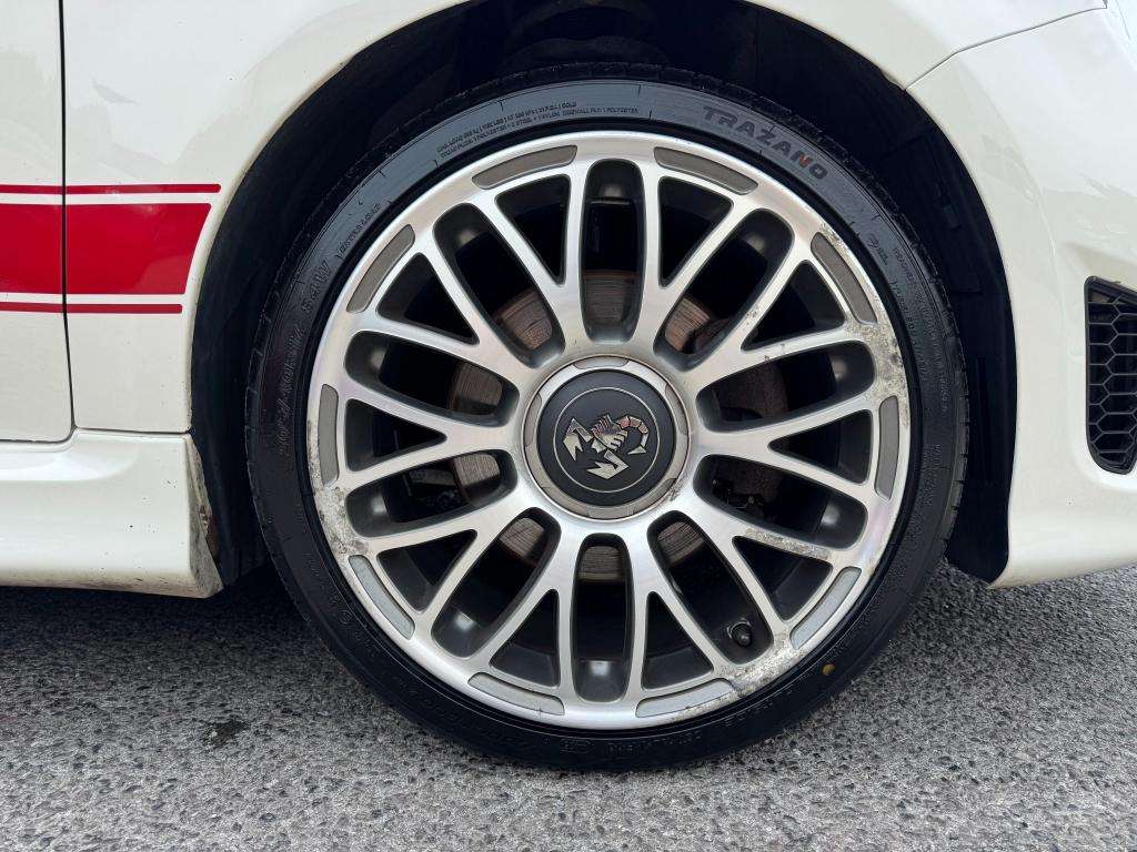 2019 ABARTH 595 2019 ABARTH 595