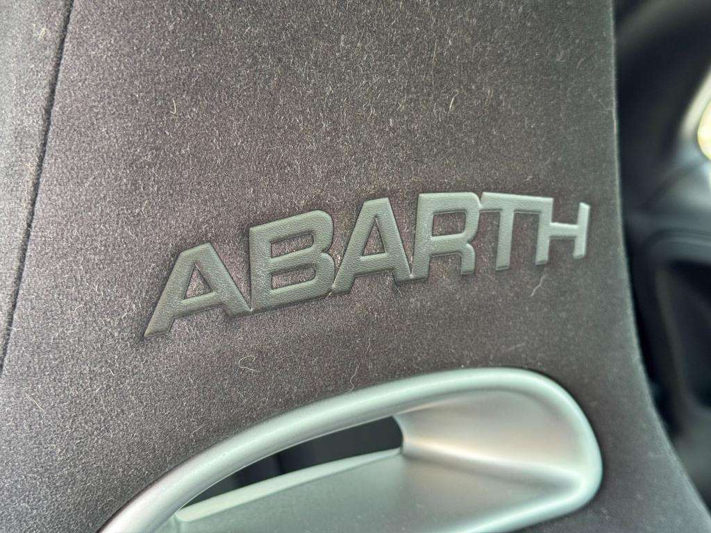 2019 ABARTH 595 2019 ABARTH 595