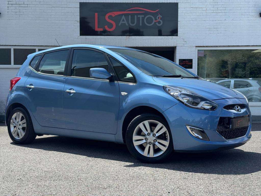 A 2015 HYUNDAI IX20 1.4 Active Hatchback 5dr Petrol Manual Euro 5 (90 A 2015 HYUNDAI IX20 1.4 Active Hatchback 5dr Petrol Manual Euro 5 (90