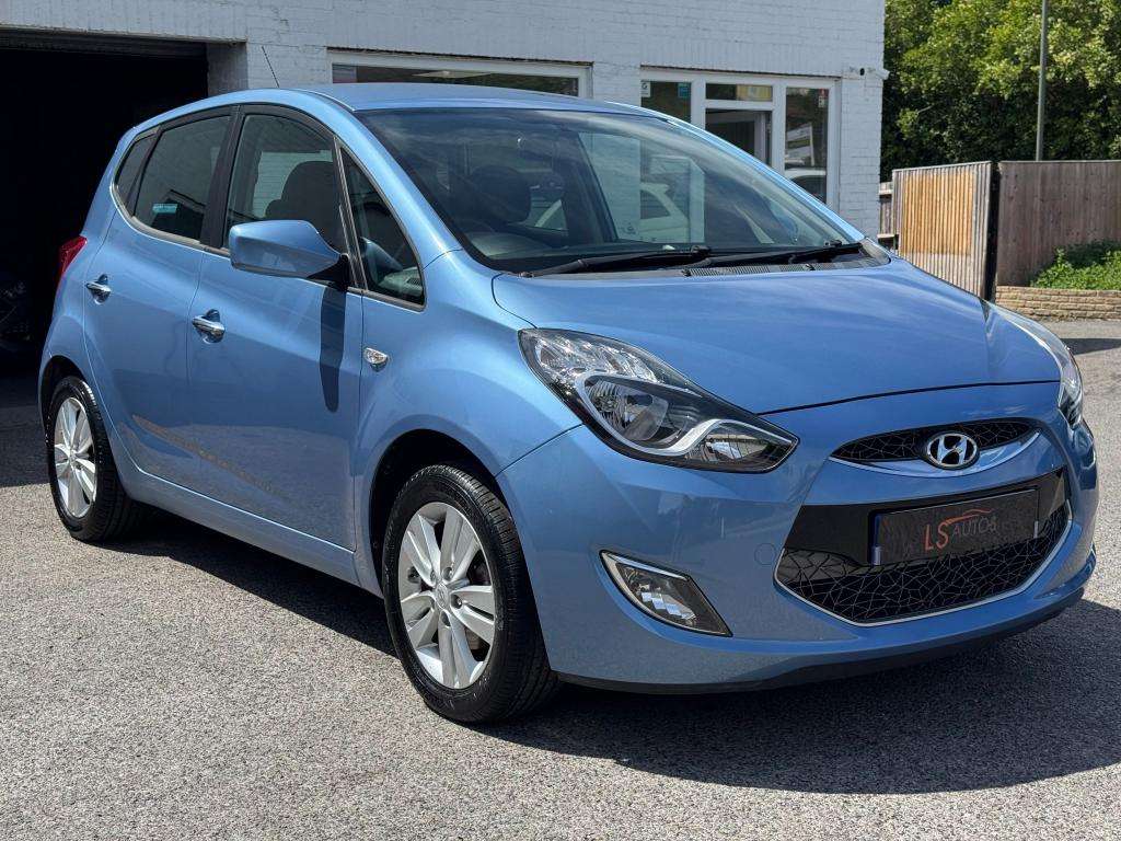 A 2015 HYUNDAI IX20 1.4 Active Hatchback 5dr Petrol Manual Euro 5 (90 A 2015 HYUNDAI IX20 1.4 Active Hatchback 5dr Petrol Manual Euro 5 (90