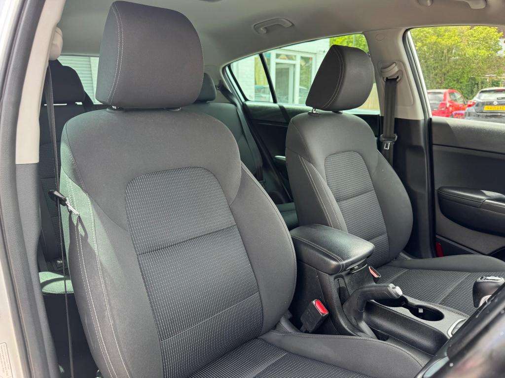 2017 KIA SPORTAGE 2017 KIA SPORTAGE