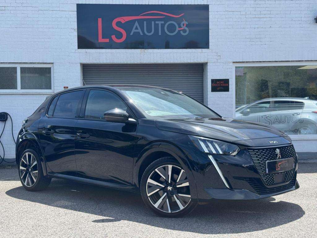 A 2022 PEUGEOT 208 1.2 PureTech GT Hatchback 5dr Petrol Manual Euro 6 A 2022 PEUGEOT 208 1.2 PureTech GT Hatchback 5dr Petrol Manual Euro 6