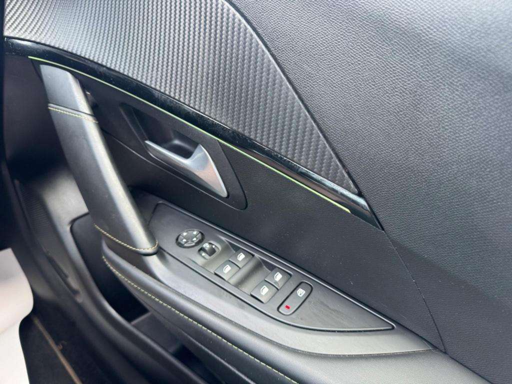 2022 PEUGEOT 208 2022 PEUGEOT 208